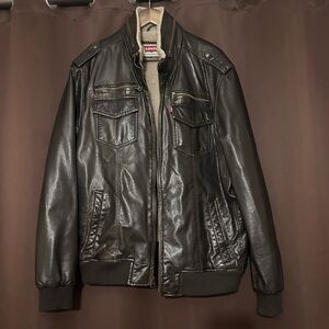 Levi's Men's Bomber Jacket Sherpa lined